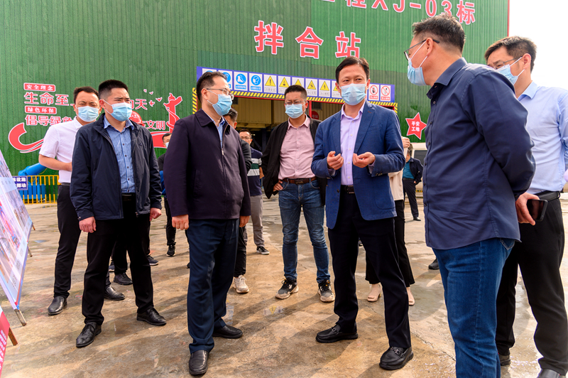 涇縣縣委副書記、縣長許立勛到宣涇高速一期XJ-03標項目調研