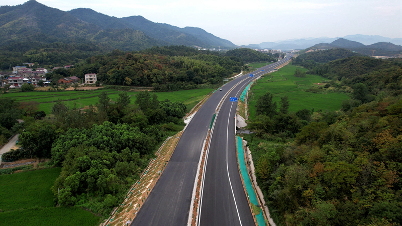 【路橋“競”行時(shí)】G530查橋至牛磯段:用心用力加速“皖贛”交通互聯(lián)1