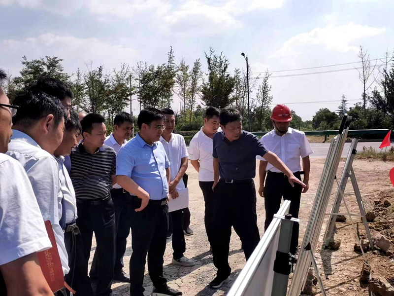 亳州市委常委、副市長左龍蒞臨亳蒙預(yù)制標(biāo)調(diào)研指導(dǎo)