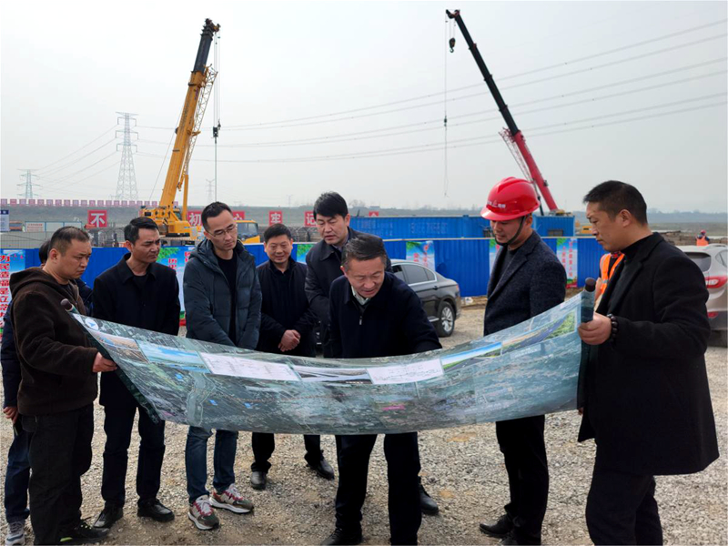 唐杰赴S247(圍烏路)改建工程四期項目現場指導工作